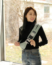 Load image into Gallery viewer, Gooseket Anayo 2 Baby Support Bag / Baby Carrier | Seoulpapa